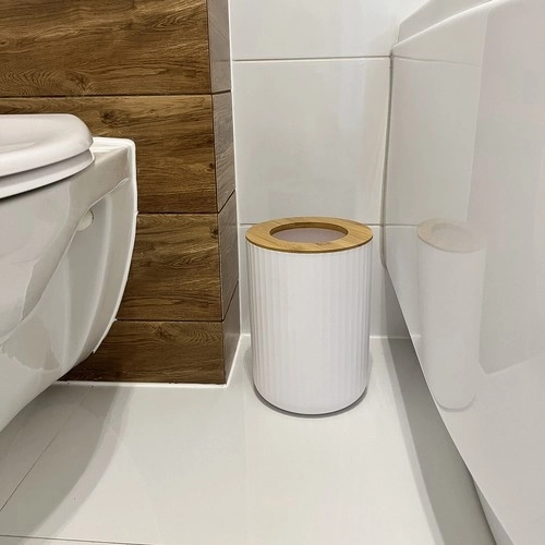 Praktische prullenbak met brede opening