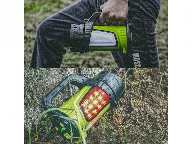 Oplaadbare LED-zaklamp met powerbank onder de tent