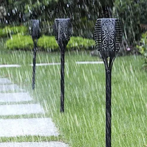 Zonne tuinlamp met effect van brandende vlam