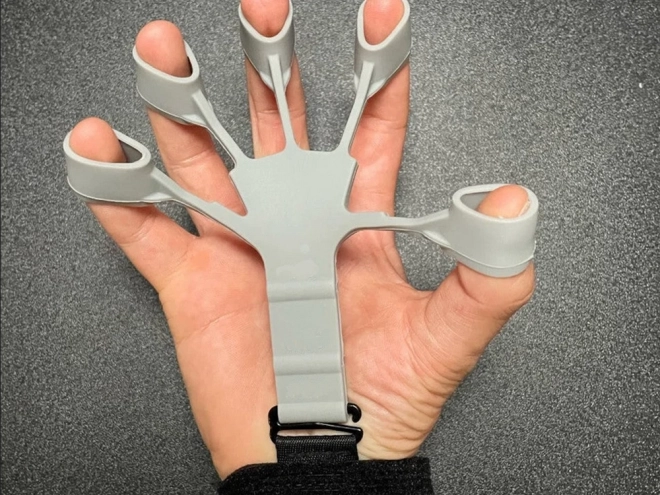 Vingertrainer voor versterking en therapie van handen