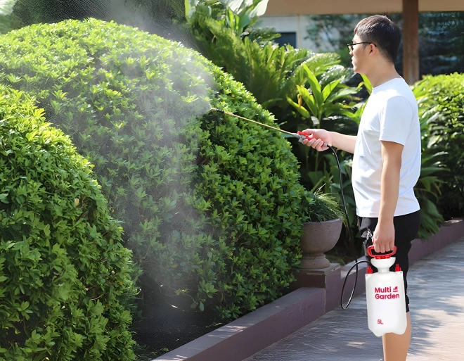 Handmatige drukspuit voor de tuin MultiGarden 5L