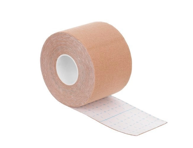 Universele modellentape voor het verstevigen van het decolleté