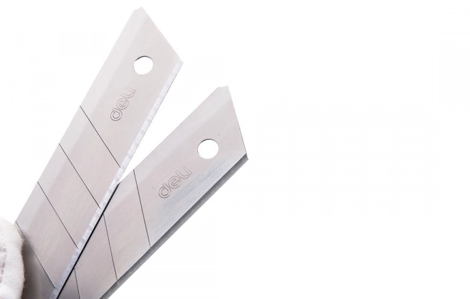 Deli mes 25 mm 10 stuks