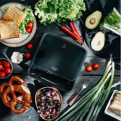 Adler Europe multifunctionele tosti-ijzer 2-in-1 zwart