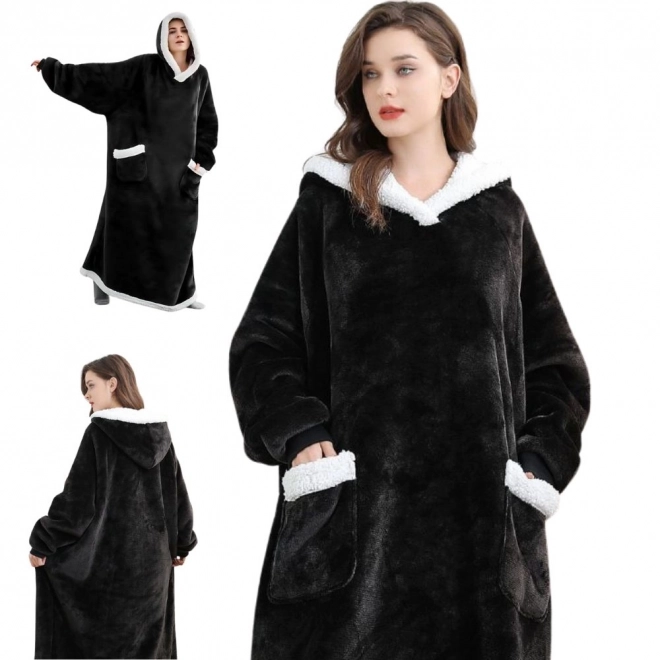 Grote zwarte dekenhoodie met capuchon