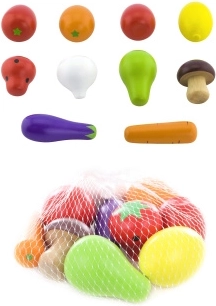 Houten fruit en groenten in netje