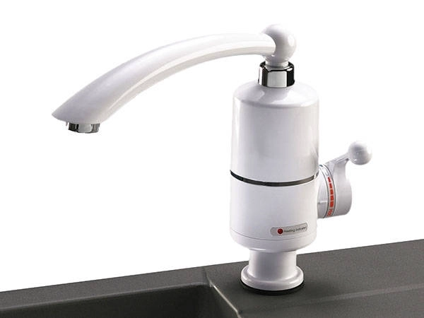 Elektrische doorstroom waterverwarmer