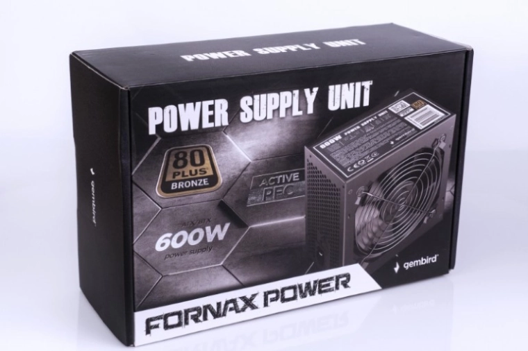 ATX-voeding 600 W 80 Plus Bronze met actief PFC en 120mm ventilator