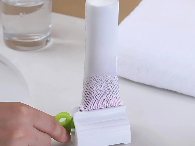 Tube-uitknijper voor crèmes en tandpasta