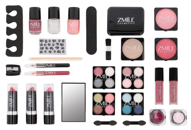 Complete uitrusting voor make-up en manicure