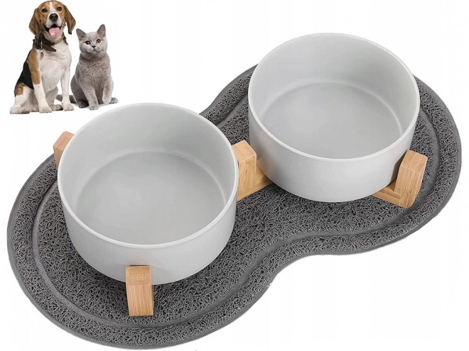 Waterdicht en antislip mat onder bakjes voor honden en katten