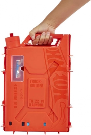 Box-jerrycan die ook onderdeel van de baan is