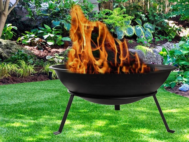 Groot tuinhaard met grill en standaard