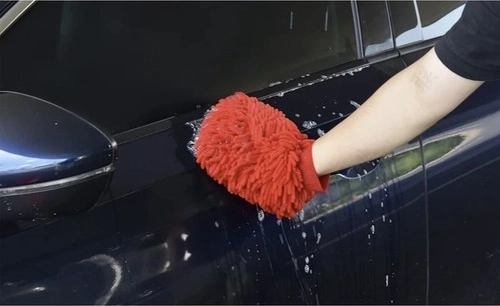 Washandschoen en microvezel voor een glanzende finish