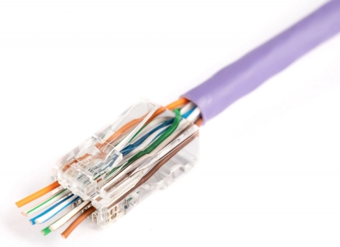 Doorgaande RJ45-connector (8P8C) cat. 6, ongeblinderd, AWG 26–24, verpakking 100 st.