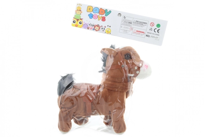 Pluchen paardje dat loopt met geluiden