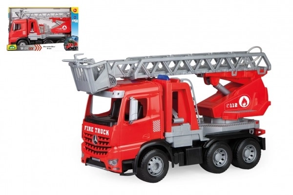 Brandweerauto Mercedes Arocs met ladder