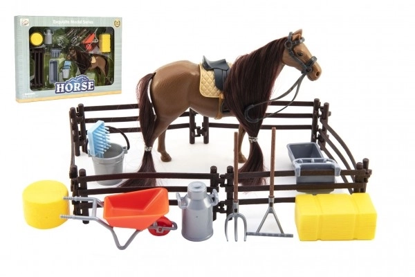 Bruin plastic paard met accessoires en omheining in doos 34x25x5cm