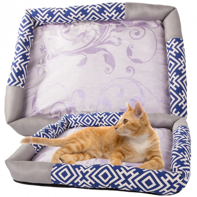 Kattenmand met krabpaal en omheining