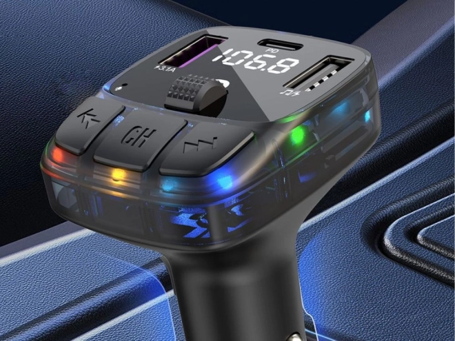 Multifunctionele auto FM-zender met snel opladen