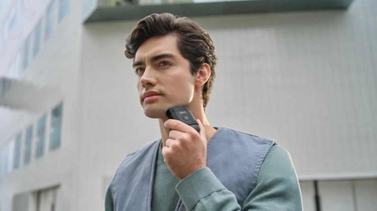 3D zwevende scheerkoppen volgen de gezichtscontouren