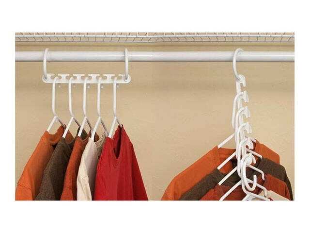 Organizer voor kledinghangers in de kast