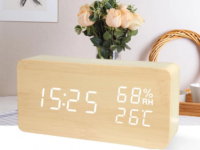 Moderne elektronische wekker met USB