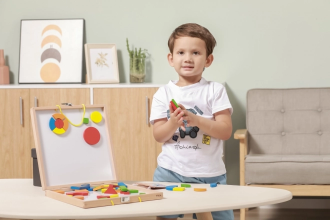 Houten magnetische speelgoedset in een koffertje