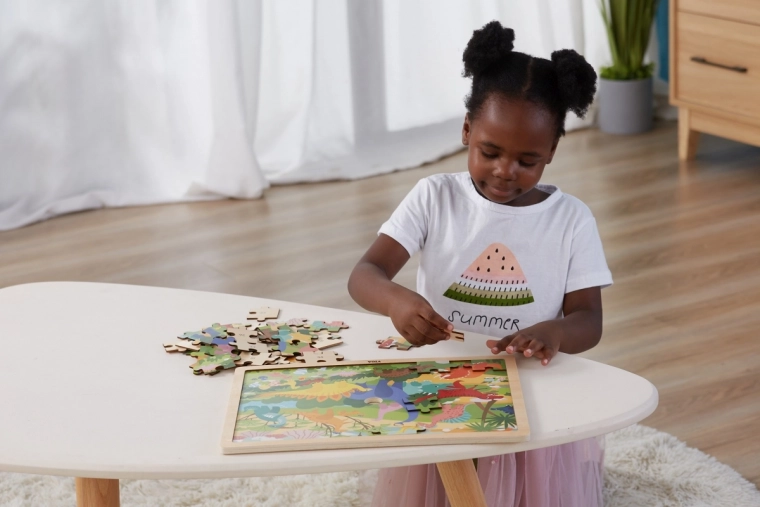 Stabiel houten frame voor eenvoudig puzzelen