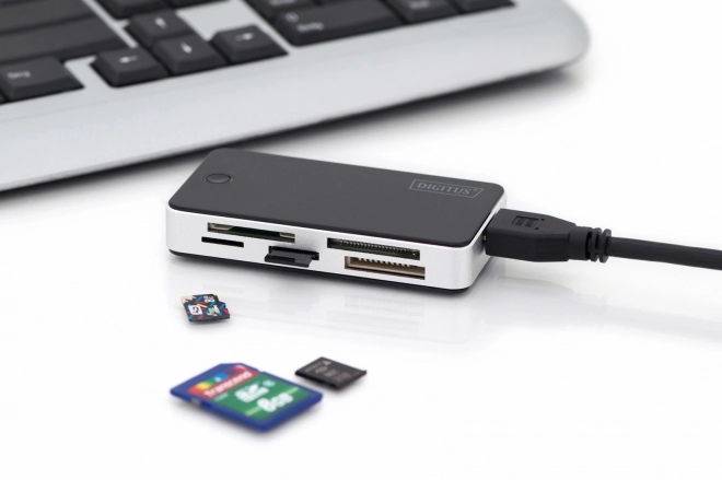 5-poorts USB 3.0 SuperSpeed kaartlezer