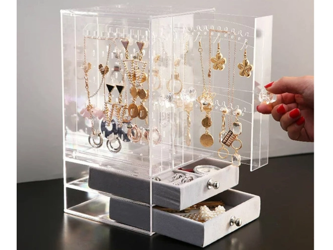 Met fluweel beklede laden beschermen sieraden