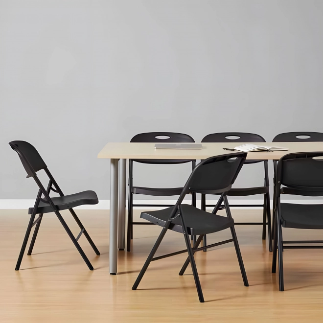 Set van 2 opvouwbare stoelen ModernHome, metalen constructie, HDPE, zwart