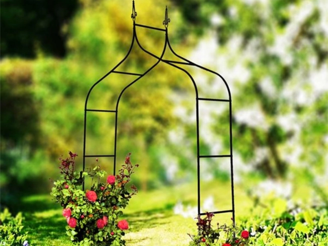 Tuinpergola voor rozen