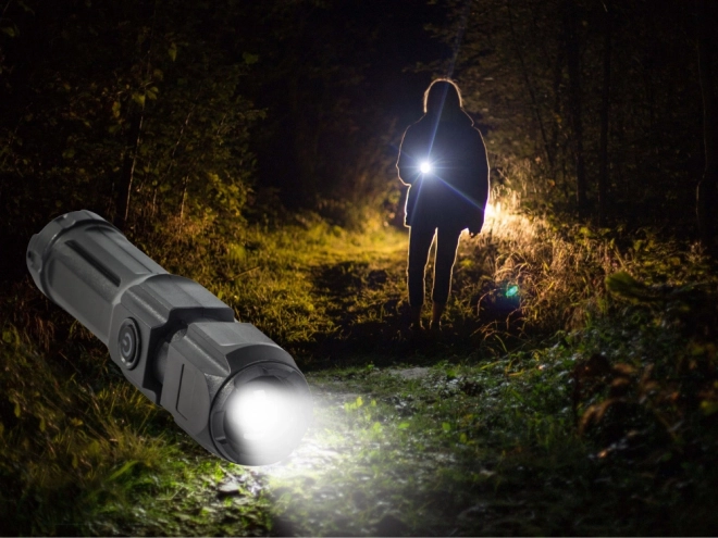 Oplaadbare tactische LED-zaklamp met zoomfunctie