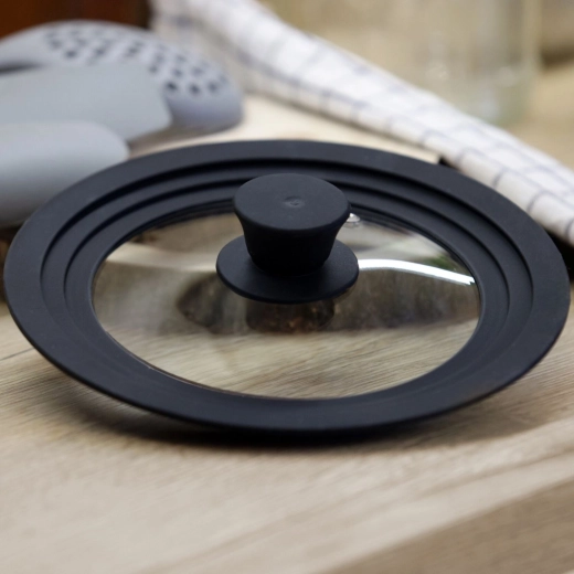 Eén deksel voor drie diameters