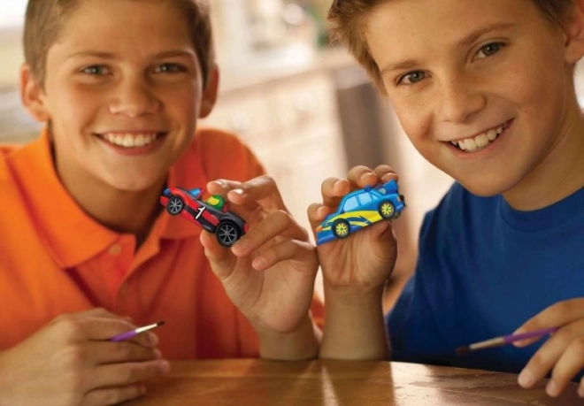 Productie en schilderen - raceauto's