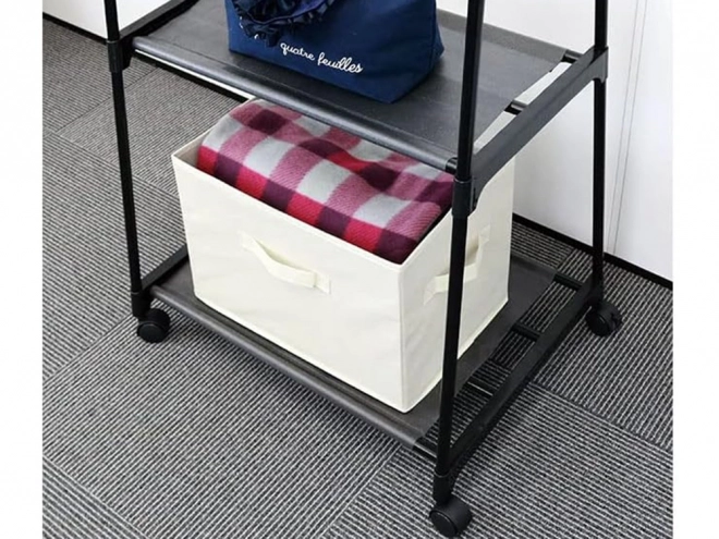 Kledingrek met wieltjes