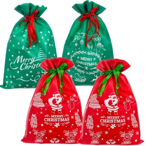 Set van vier kerstcadeautassen