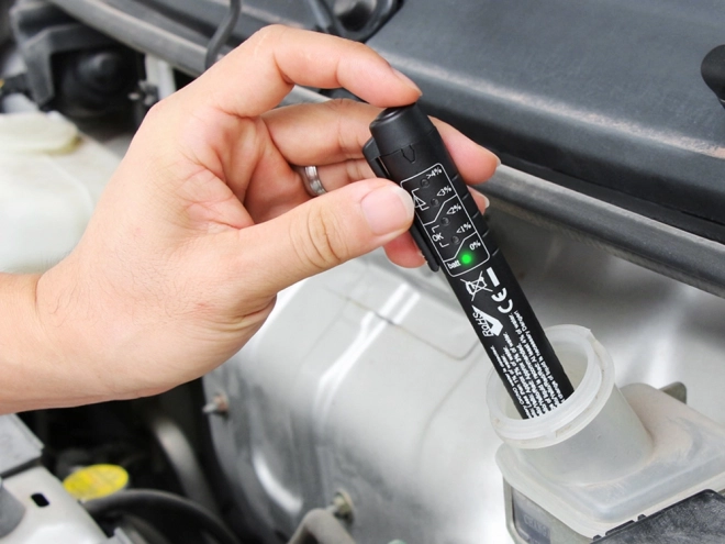 Tester van remvloeistof met LED-meter