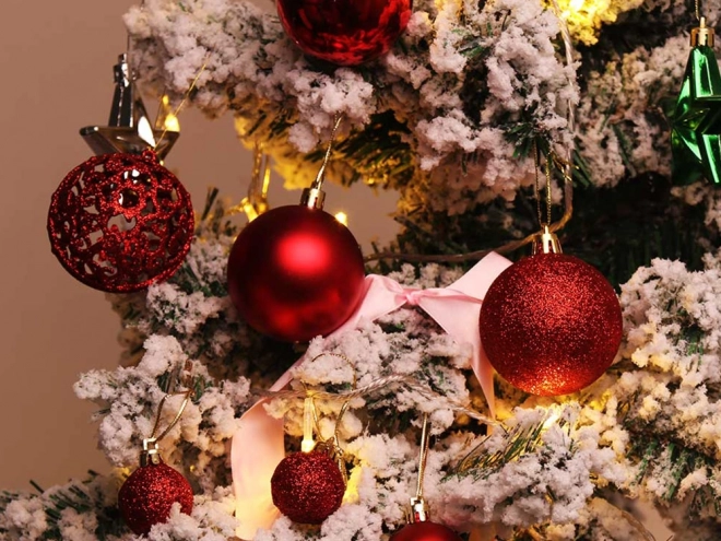 Kerstboomversieringen - set van 100 stuks met rode ster