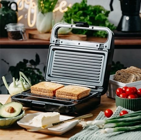 Adler Europe multifunctionele tosti-ijzer 2-in-1 zwart