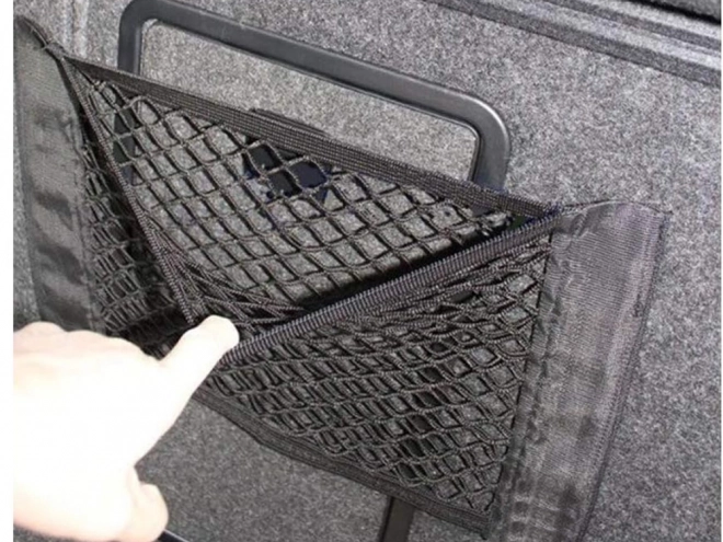 Netwerkorganizer voor de kofferbak van de auto