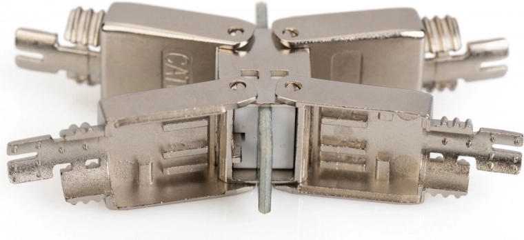 Volledige 360° afscherming van metaal