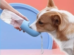 Draagbare waterfles voor hond en kat met geïntegreerde drinkbak 350 ml